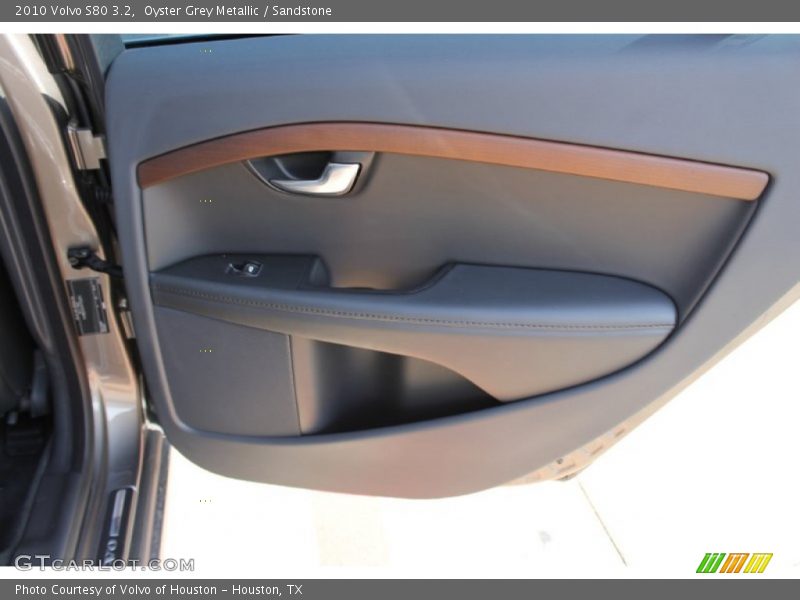 Oyster Grey Metallic / Sandstone 2010 Volvo S80 3.2