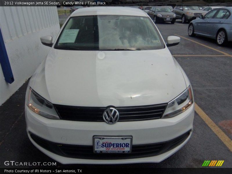 Candy White / Titan Black 2012 Volkswagen Jetta SE Sedan