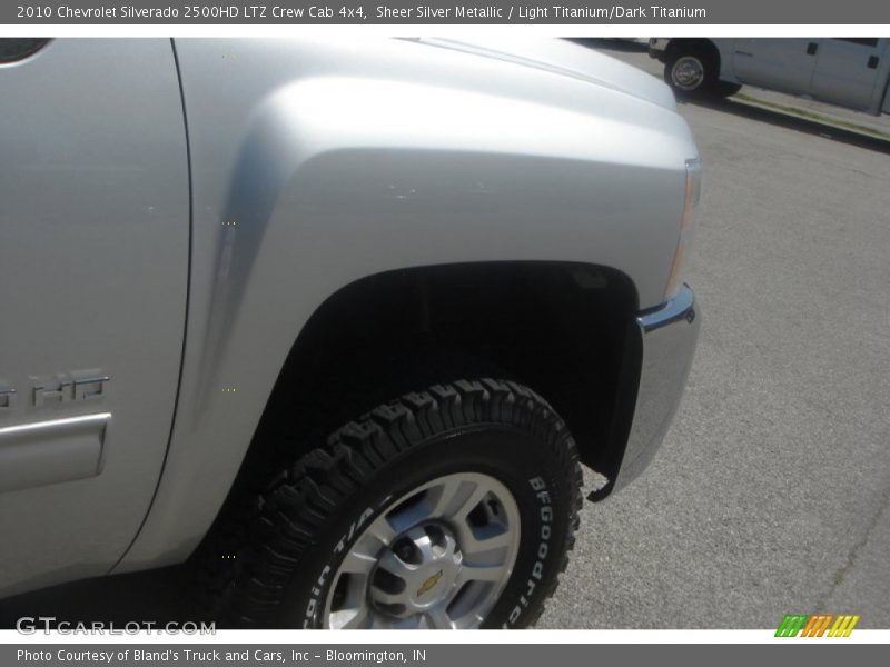Sheer Silver Metallic / Light Titanium/Dark Titanium 2010 Chevrolet Silverado 2500HD LTZ Crew Cab 4x4
