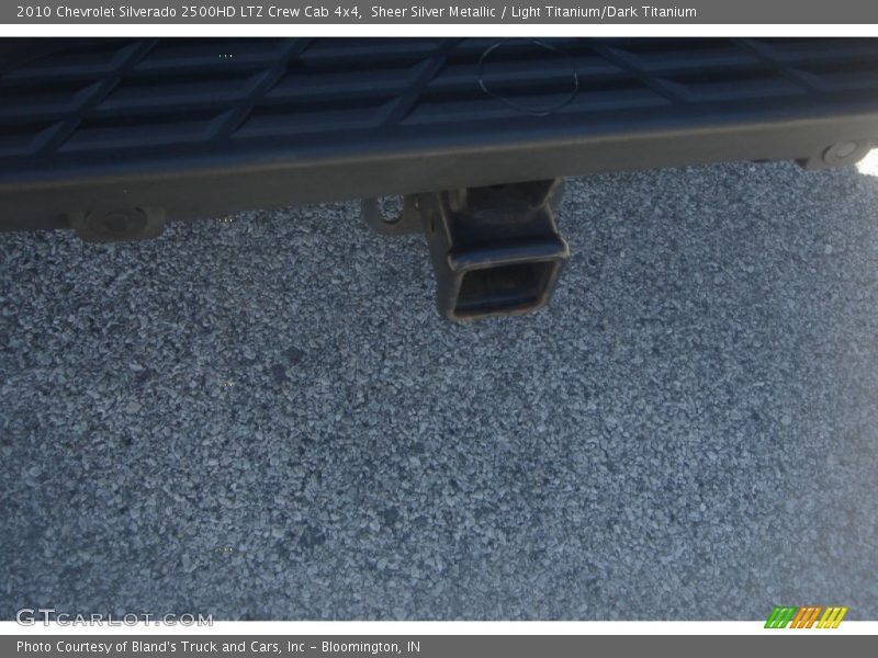 Sheer Silver Metallic / Light Titanium/Dark Titanium 2010 Chevrolet Silverado 2500HD LTZ Crew Cab 4x4