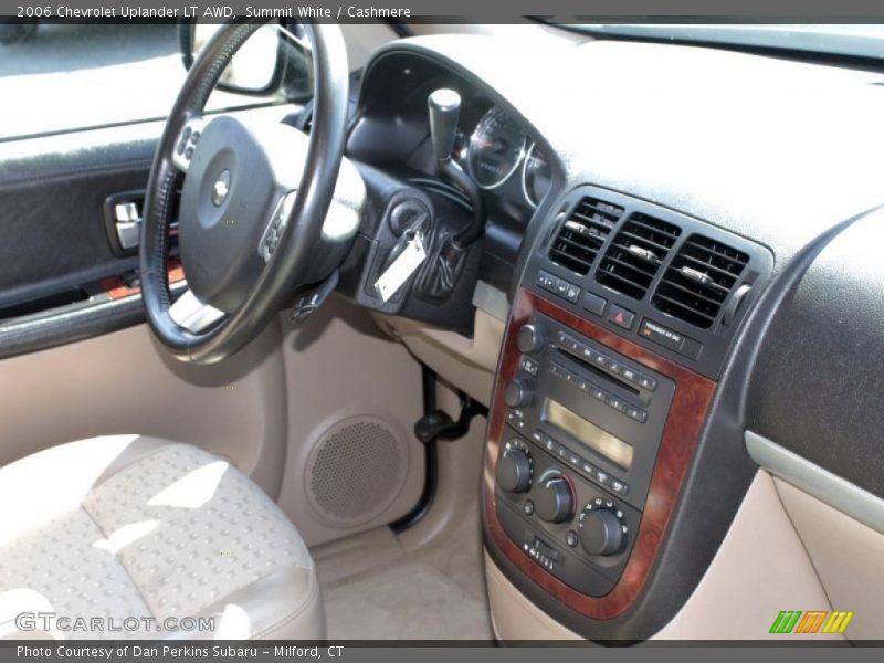 Summit White / Cashmere 2006 Chevrolet Uplander LT AWD