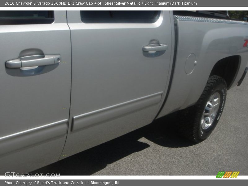 Sheer Silver Metallic / Light Titanium/Dark Titanium 2010 Chevrolet Silverado 2500HD LTZ Crew Cab 4x4