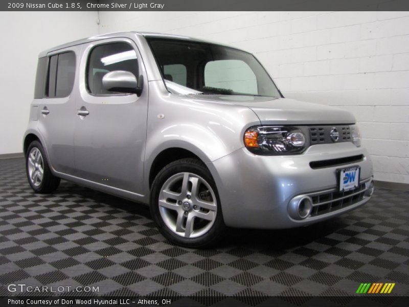 Chrome Silver / Light Gray 2009 Nissan Cube 1.8 S