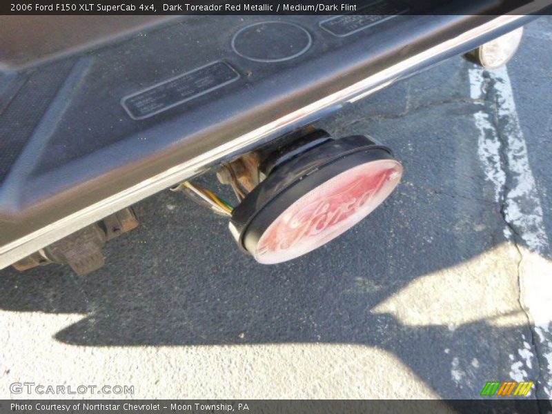 Dark Toreador Red Metallic / Medium/Dark Flint 2006 Ford F150 XLT SuperCab 4x4