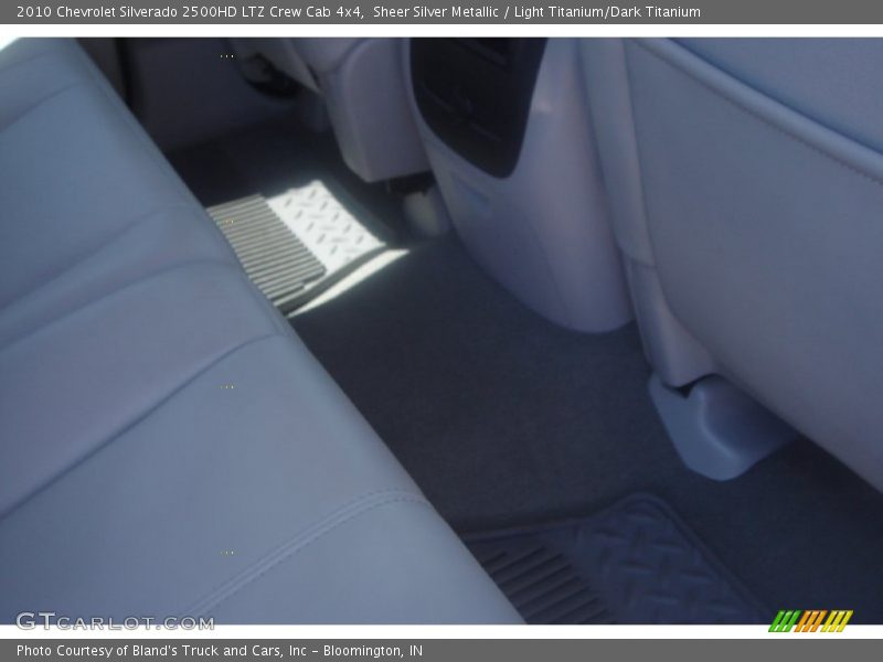Sheer Silver Metallic / Light Titanium/Dark Titanium 2010 Chevrolet Silverado 2500HD LTZ Crew Cab 4x4