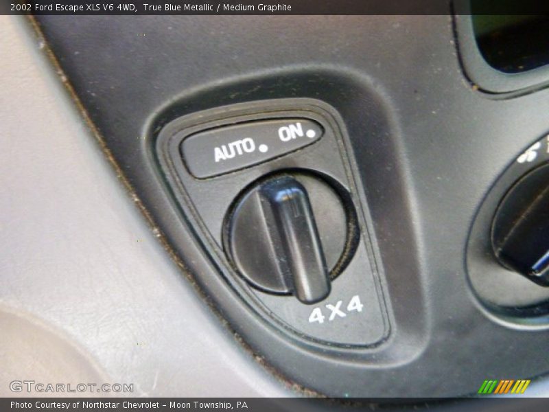 True Blue Metallic / Medium Graphite 2002 Ford Escape XLS V6 4WD
