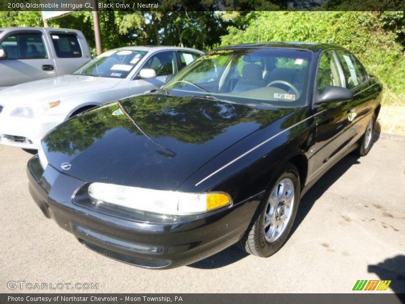 Black Onyx / Neutral 2000 Oldsmobile Intrigue GL