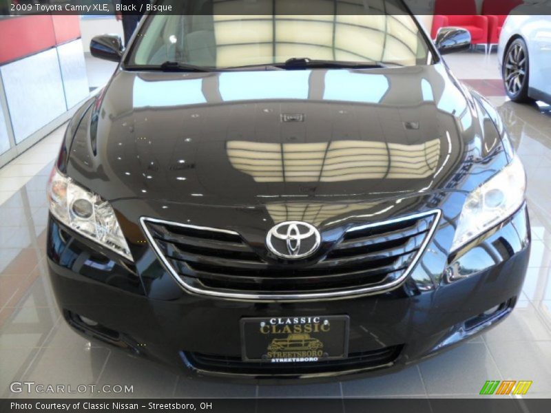 Black / Bisque 2009 Toyota Camry XLE