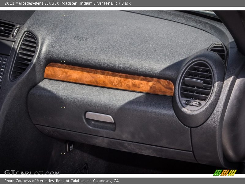 Dashboard of 2011 SLK 350 Roadster