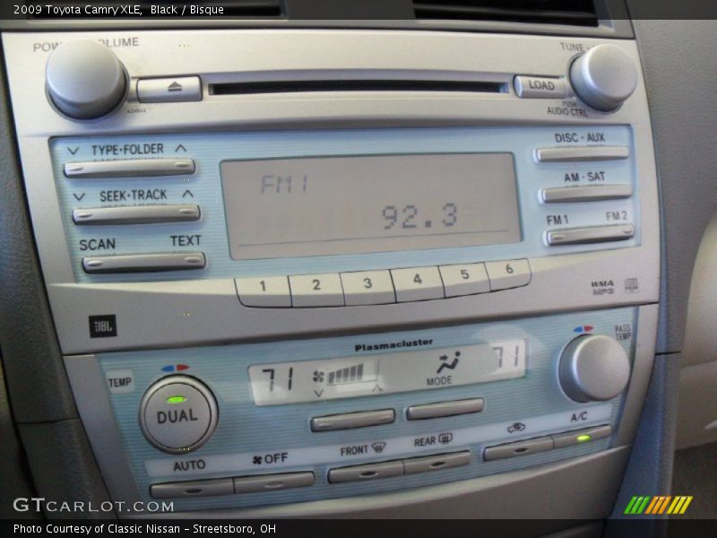 Black / Bisque 2009 Toyota Camry XLE