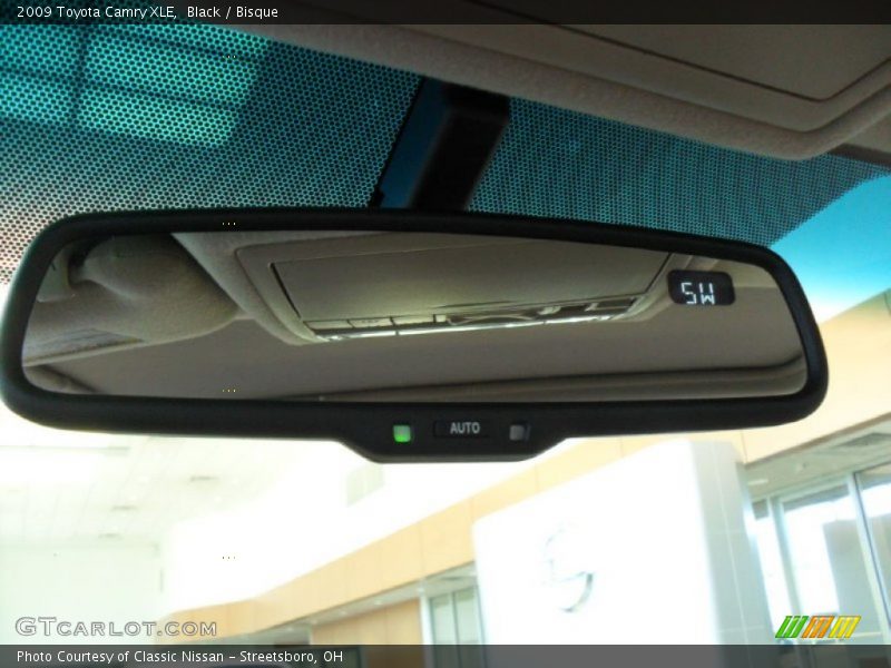Black / Bisque 2009 Toyota Camry XLE