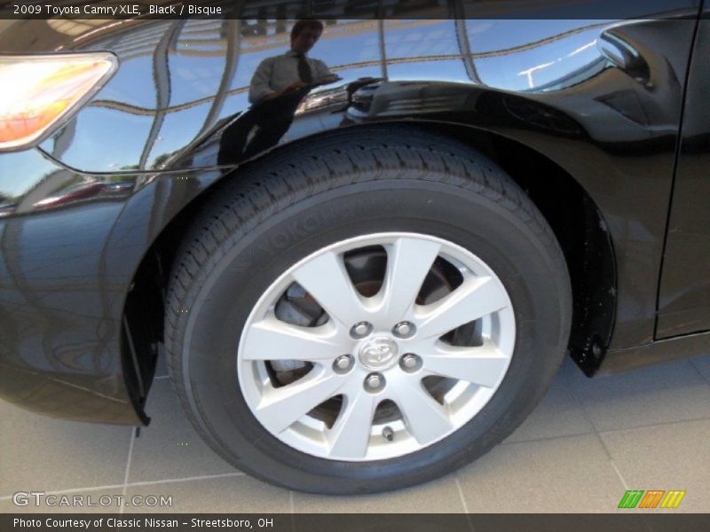 Black / Bisque 2009 Toyota Camry XLE