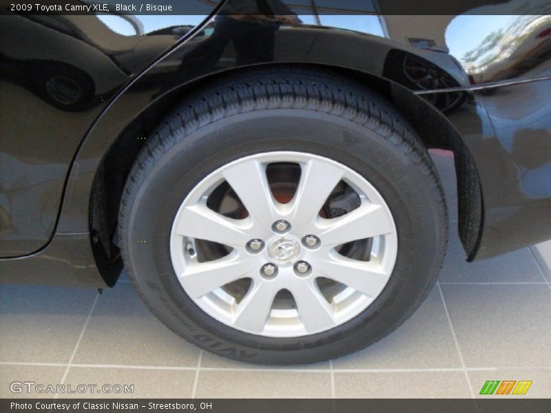 Black / Bisque 2009 Toyota Camry XLE
