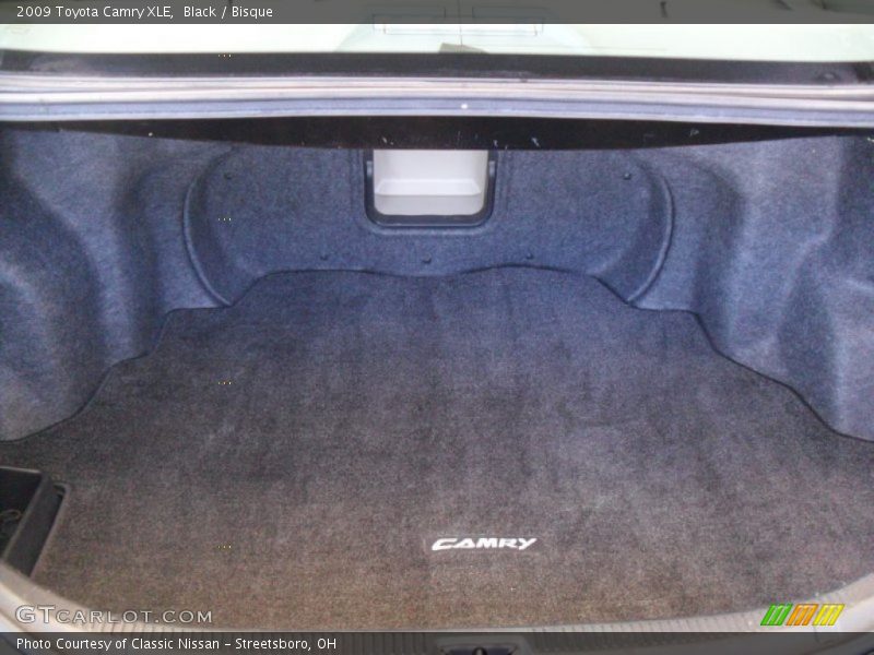 Black / Bisque 2009 Toyota Camry XLE