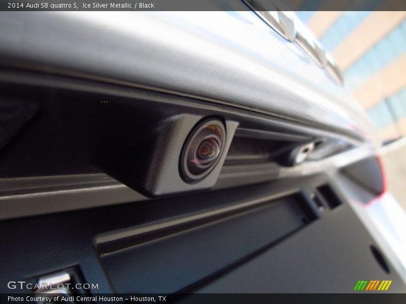 Ice Silver Metallic / Black 2014 Audi S8 quattro S