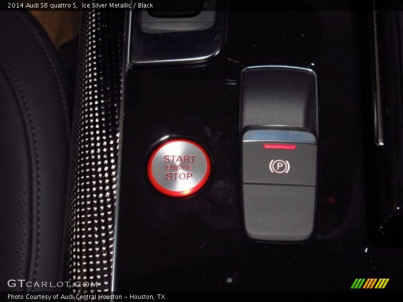 Ice Silver Metallic / Black 2014 Audi S8 quattro S