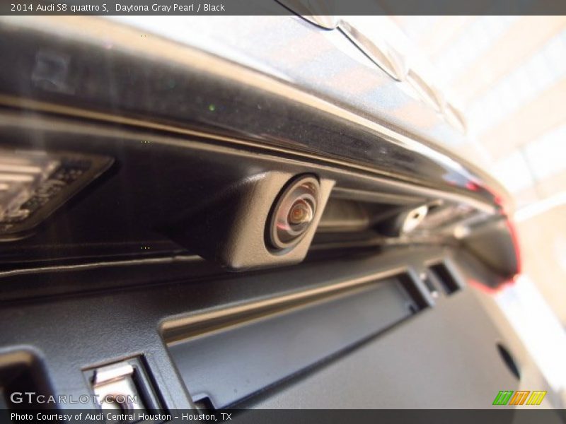 Daytona Gray Pearl / Black 2014 Audi S8 quattro S