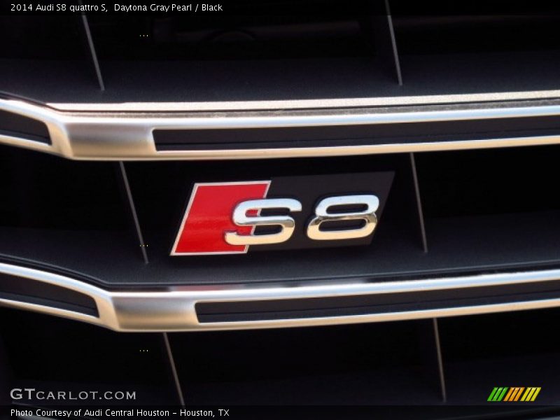 Daytona Gray Pearl / Black 2014 Audi S8 quattro S