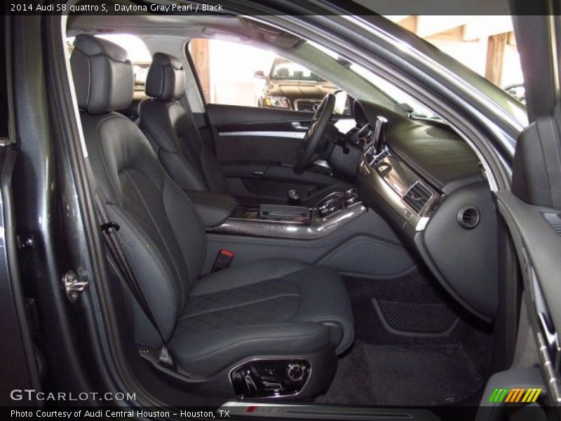 Front Seat of 2014 S8 quattro S