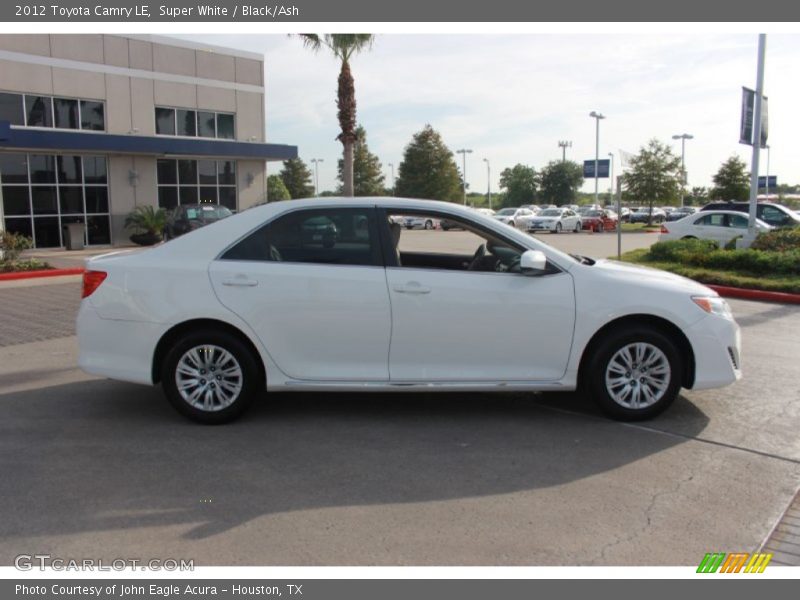 Super White / Black/Ash 2012 Toyota Camry LE