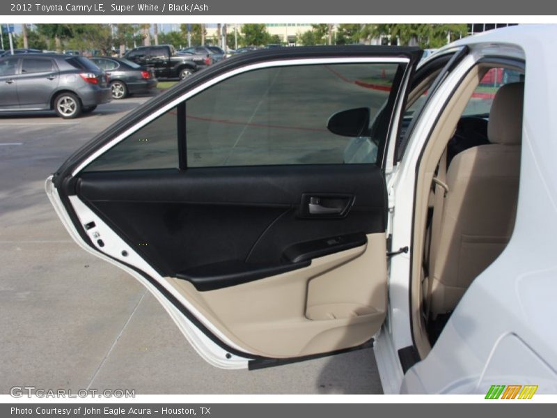 Super White / Black/Ash 2012 Toyota Camry LE