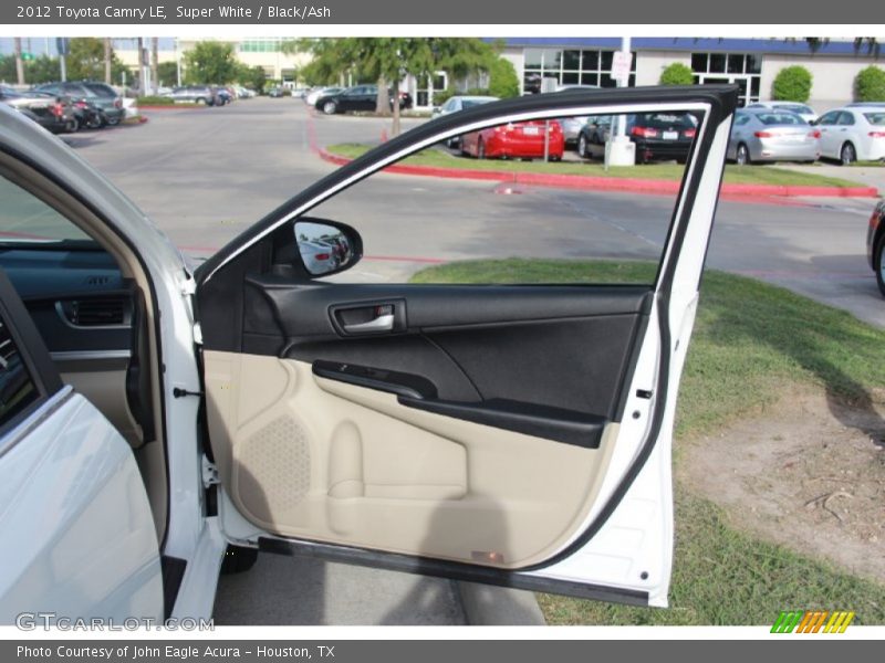 Super White / Black/Ash 2012 Toyota Camry LE
