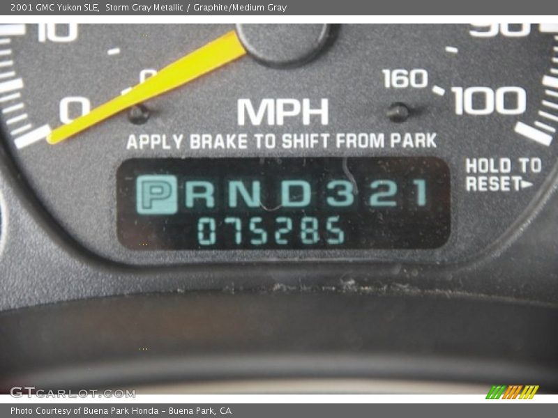 Storm Gray Metallic / Graphite/Medium Gray 2001 GMC Yukon SLE