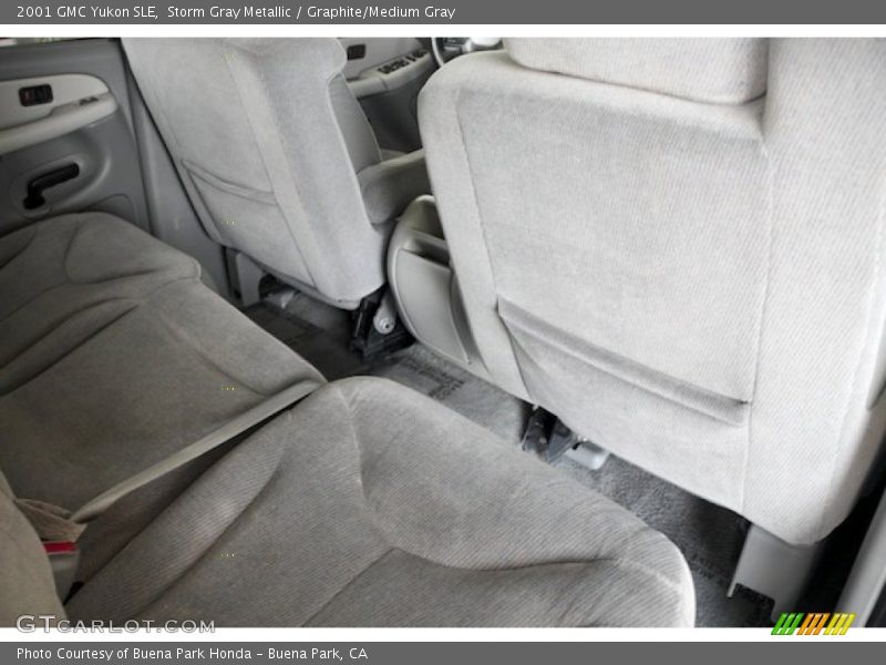Storm Gray Metallic / Graphite/Medium Gray 2001 GMC Yukon SLE