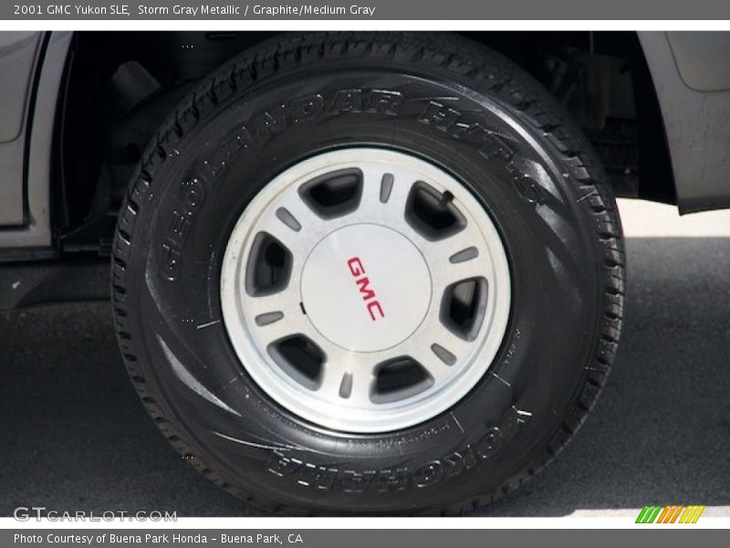 Storm Gray Metallic / Graphite/Medium Gray 2001 GMC Yukon SLE