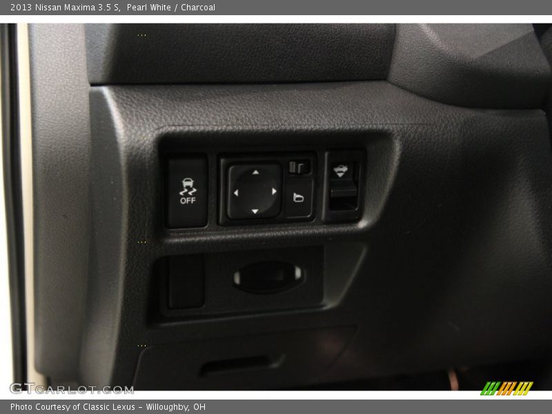 Pearl White / Charcoal 2013 Nissan Maxima 3.5 S