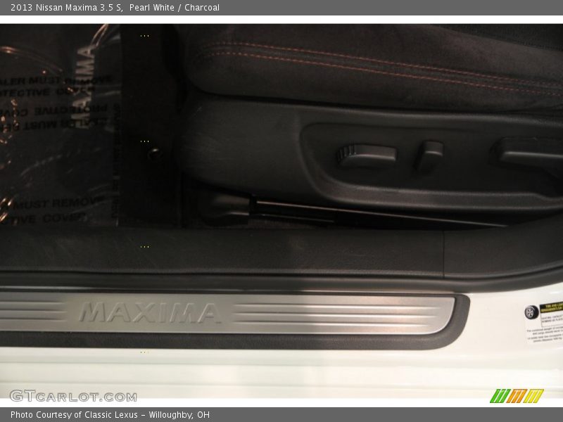 Pearl White / Charcoal 2013 Nissan Maxima 3.5 S