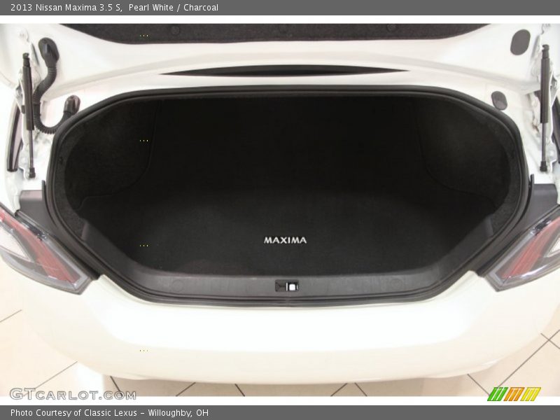 Pearl White / Charcoal 2013 Nissan Maxima 3.5 S