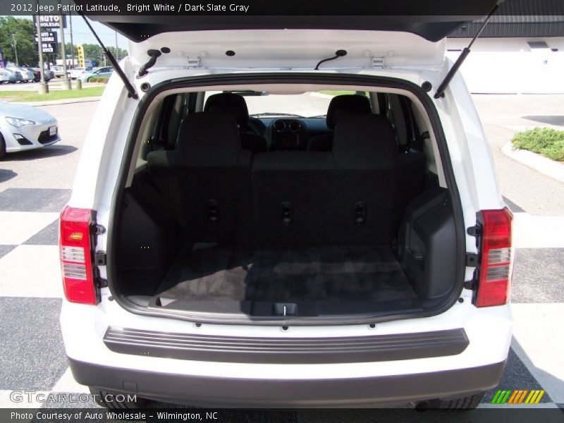 Bright White / Dark Slate Gray 2012 Jeep Patriot Latitude