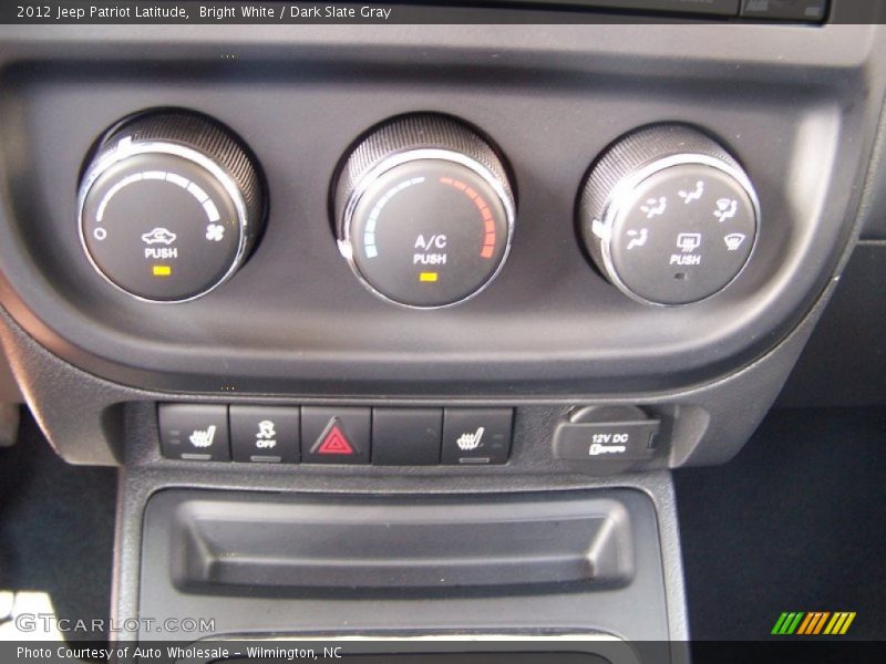 Bright White / Dark Slate Gray 2012 Jeep Patriot Latitude