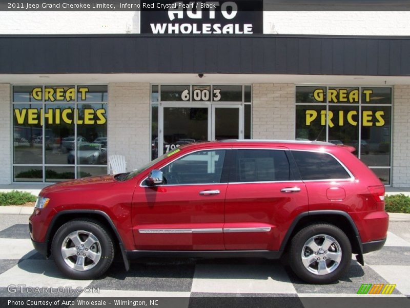 Inferno Red Crystal Pearl / Black 2011 Jeep Grand Cherokee Limited