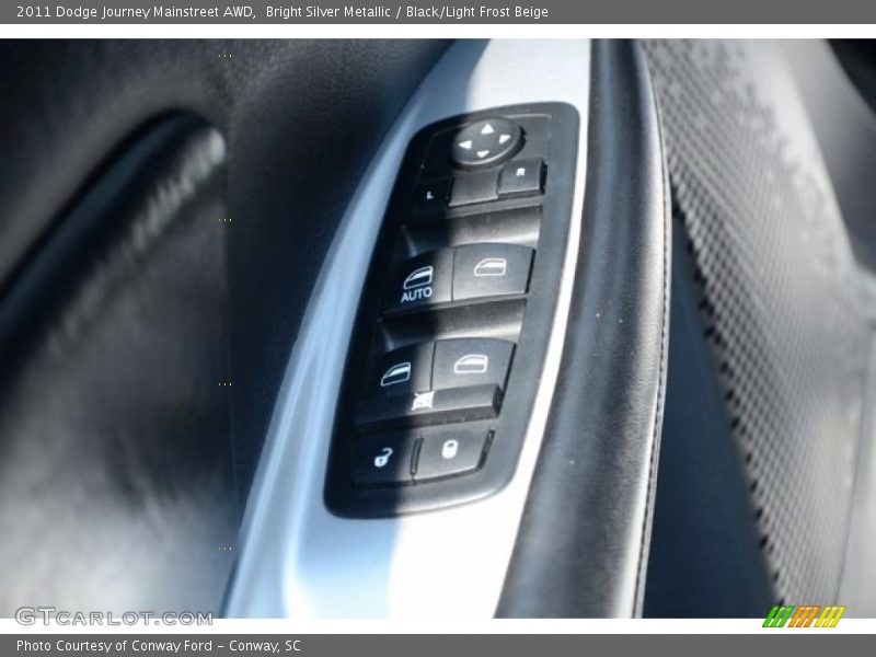Bright Silver Metallic / Black/Light Frost Beige 2011 Dodge Journey Mainstreet AWD