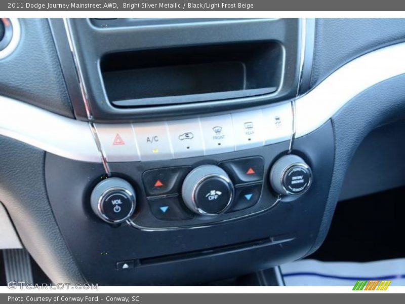 Bright Silver Metallic / Black/Light Frost Beige 2011 Dodge Journey Mainstreet AWD
