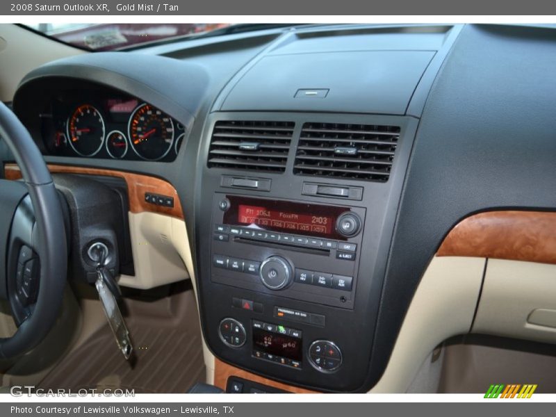 Gold Mist / Tan 2008 Saturn Outlook XR