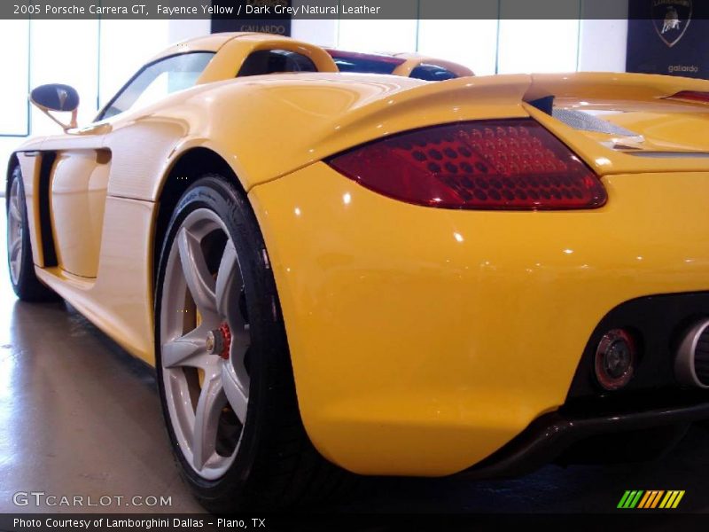 Fayence Yellow / Dark Grey Natural Leather 2005 Porsche Carrera GT