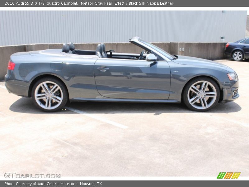 Meteor Gray Pearl Effect / Black Silk Nappa Leather 2010 Audi S5 3.0 TFSI quattro Cabriolet