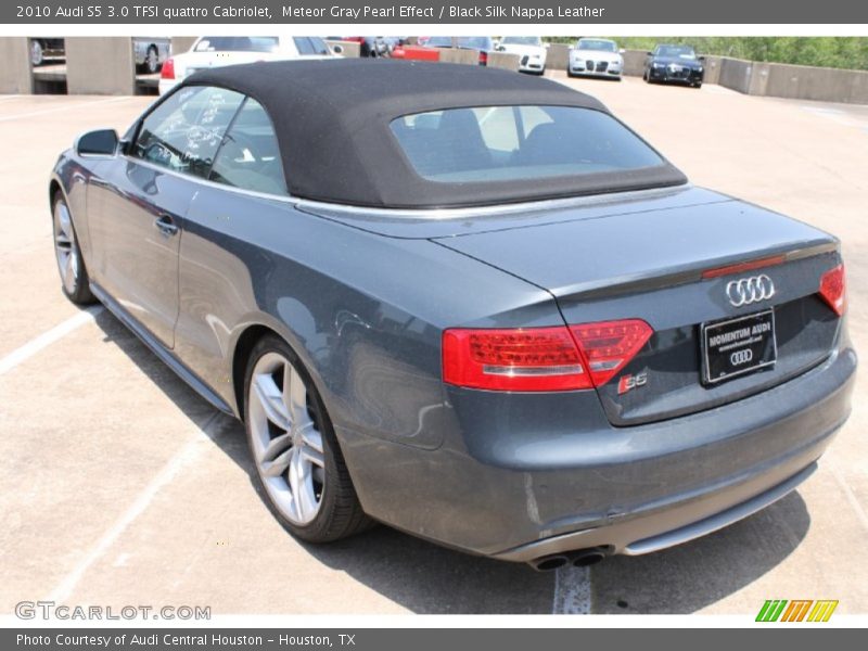 Meteor Gray Pearl Effect / Black Silk Nappa Leather 2010 Audi S5 3.0 TFSI quattro Cabriolet
