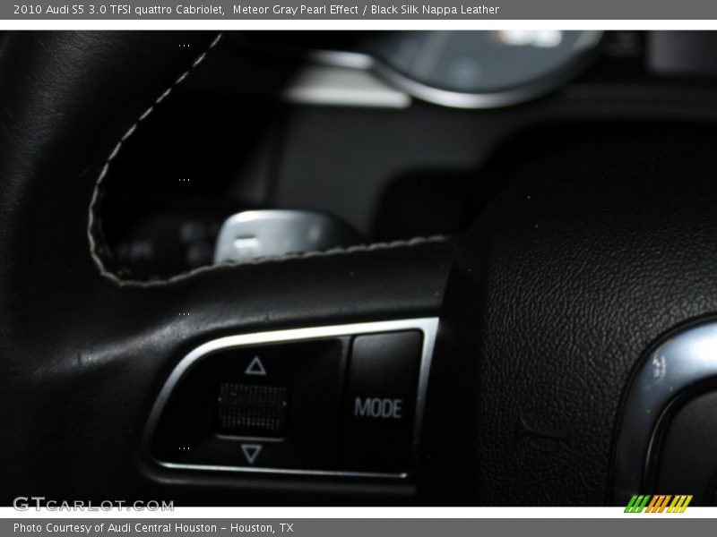 Meteor Gray Pearl Effect / Black Silk Nappa Leather 2010 Audi S5 3.0 TFSI quattro Cabriolet