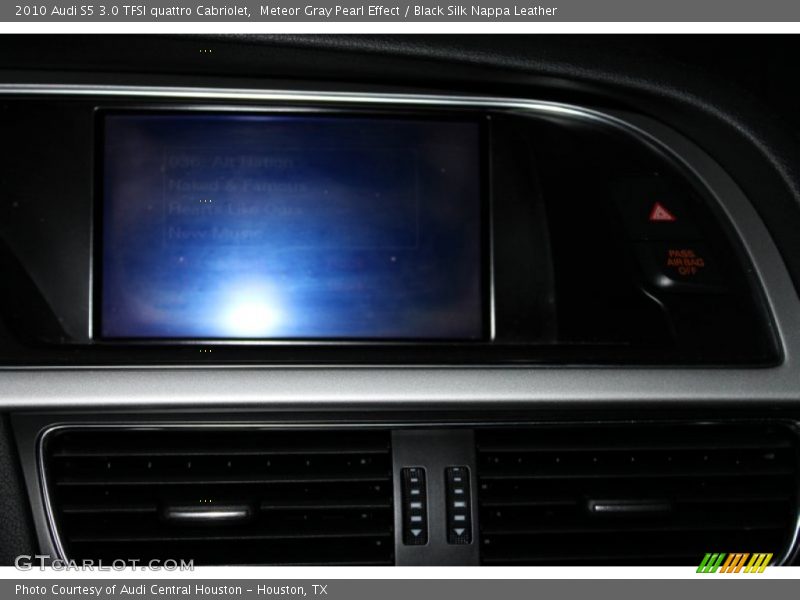 Meteor Gray Pearl Effect / Black Silk Nappa Leather 2010 Audi S5 3.0 TFSI quattro Cabriolet