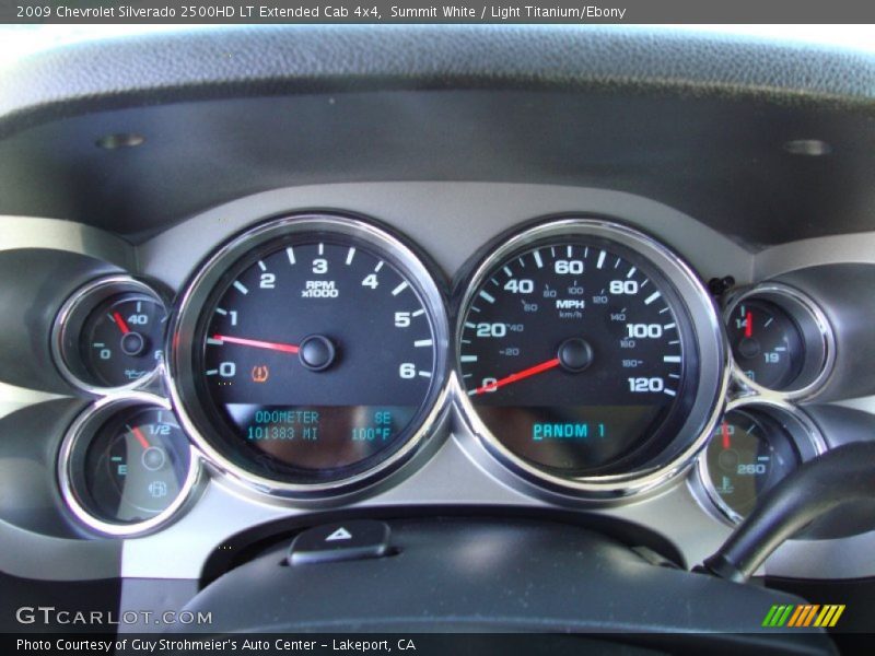 Summit White / Light Titanium/Ebony 2009 Chevrolet Silverado 2500HD LT Extended Cab 4x4