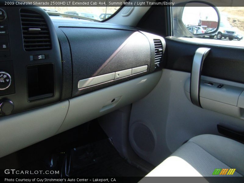 Summit White / Light Titanium/Ebony 2009 Chevrolet Silverado 2500HD LT Extended Cab 4x4