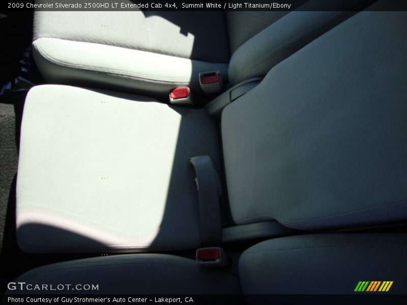 Summit White / Light Titanium/Ebony 2009 Chevrolet Silverado 2500HD LT Extended Cab 4x4