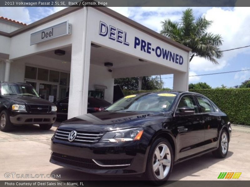 Black / Cornsilk Beige 2013 Volkswagen Passat 2.5L SE