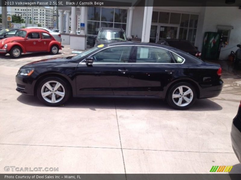 Black / Cornsilk Beige 2013 Volkswagen Passat 2.5L SE
