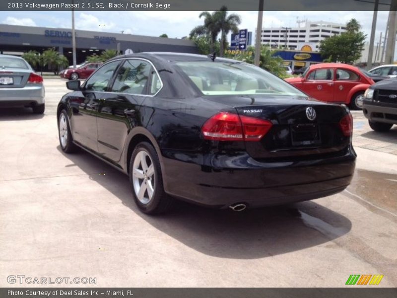 Black / Cornsilk Beige 2013 Volkswagen Passat 2.5L SE