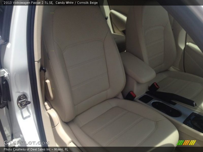 Candy White / Cornsilk Beige 2013 Volkswagen Passat 2.5L SE